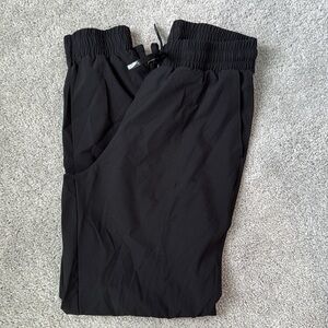 Mono B Women’s Lightweight Classic Black Joggers Size M